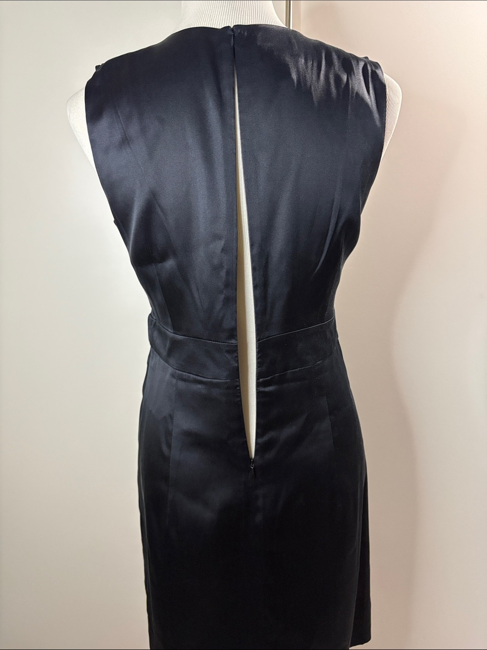 Black Sleeveless Satin Dress with Cream Satin Bow Accent 6 - Picture 4 of 5